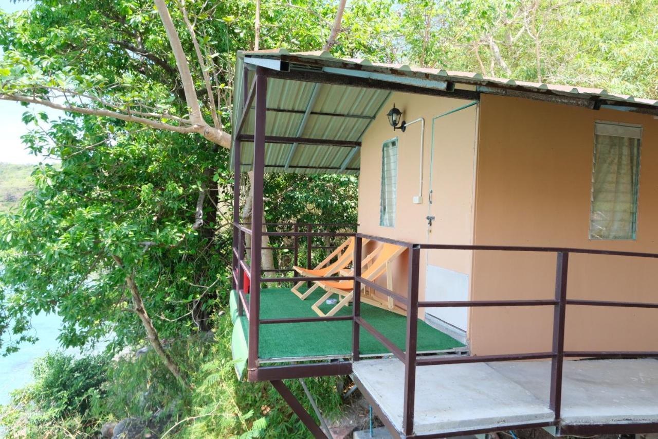 Phi Phi Seaside Bungalow Exterior photo